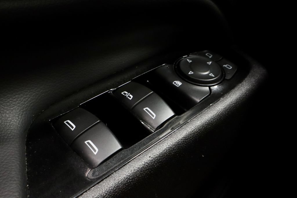 Used 2024 Chevrolet Equinox Premier AWD/4WD image 26