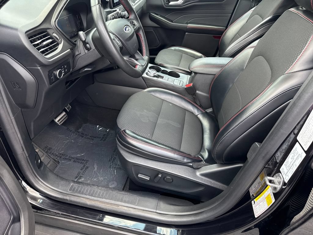 Used 2024 Ford Escape ST-Line AWD/4WD image 18