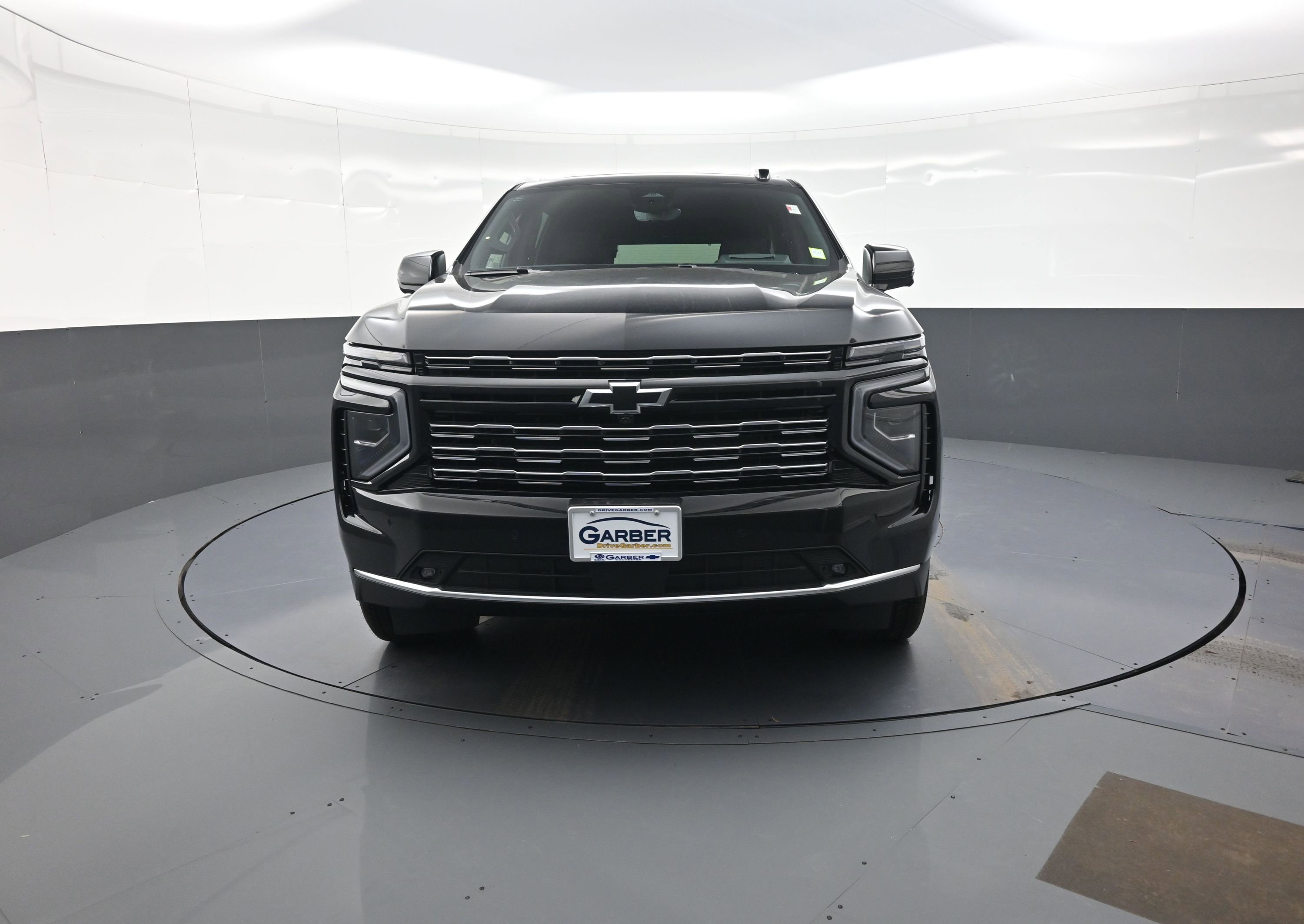 New 2026 Chevrolet Suburban High Country image 8