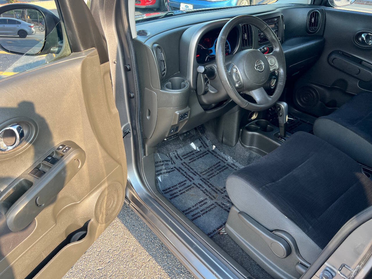 Used 2012 Nissan Cube 1.8 S w/ Interior Designer Pkg FWD image 17
