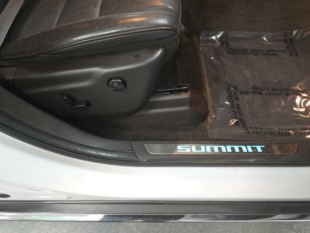 Used 2015 Jeep Grand Cherokee Summit AWD/4WD image 11
