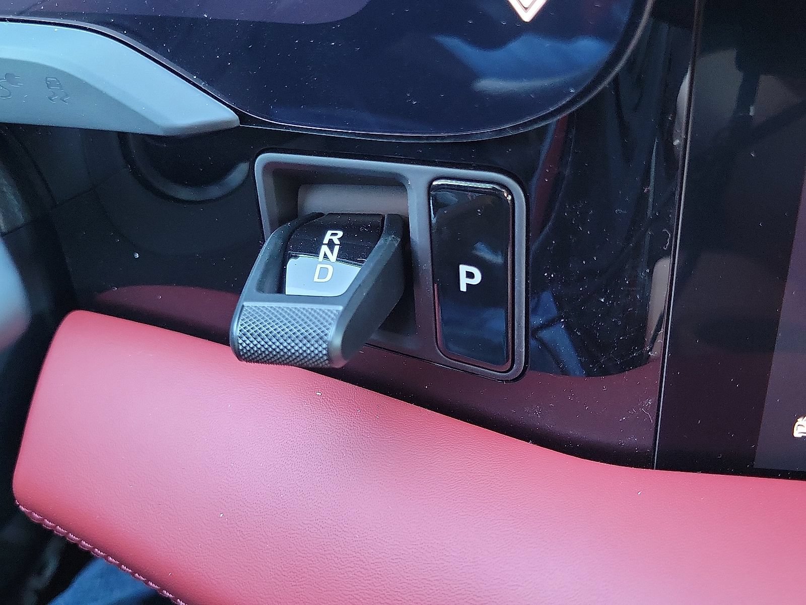 New 2025 Porsche Taycan GTS AWD/4WD image 19