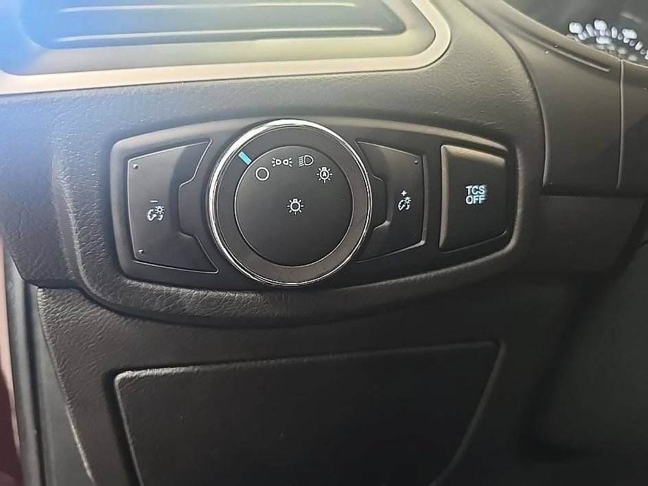 Used 2023 Ford Edge SEL AWD/4WD image 14