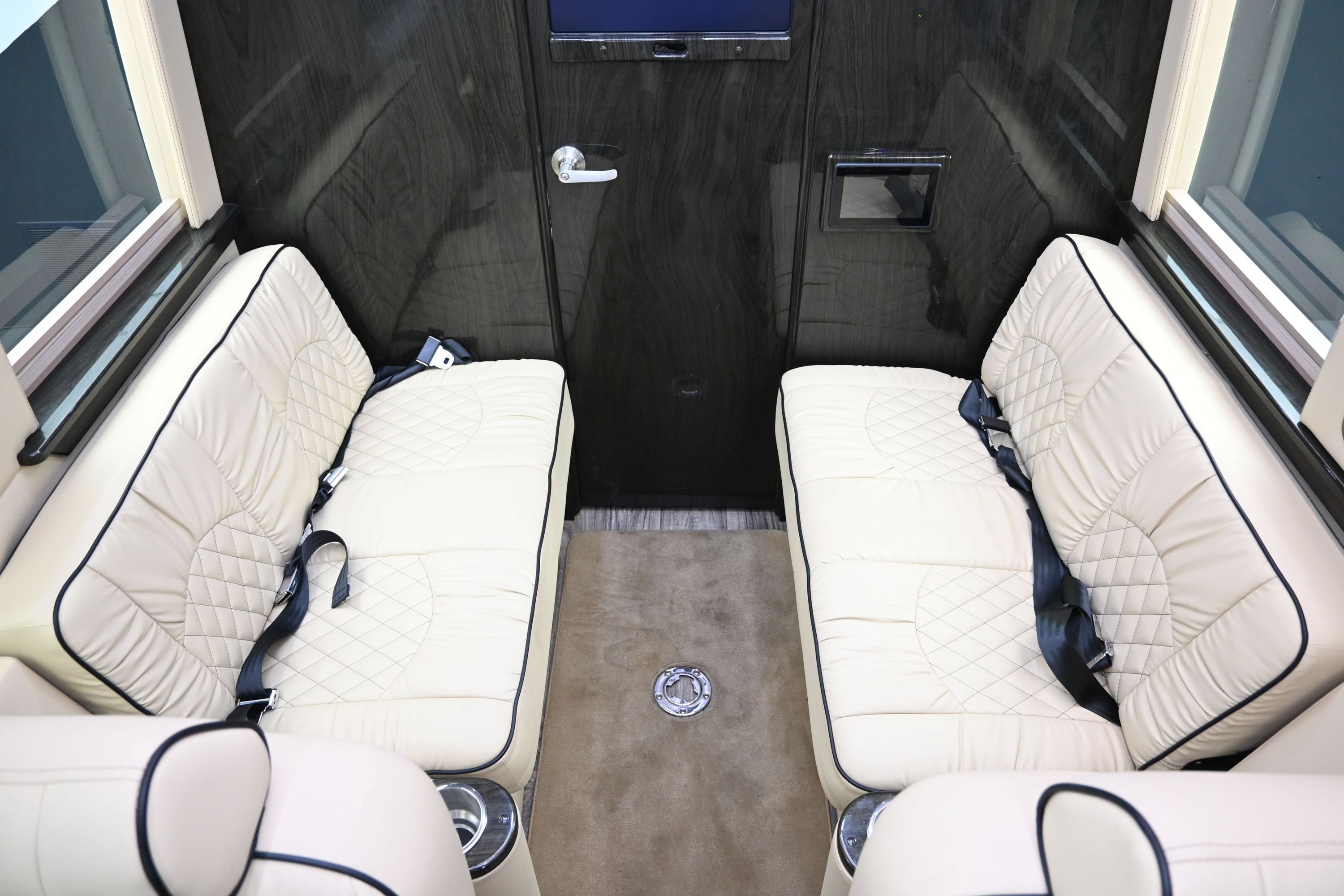 Used 2020 Mercedes-Benz Sprinter 2500 image 33
