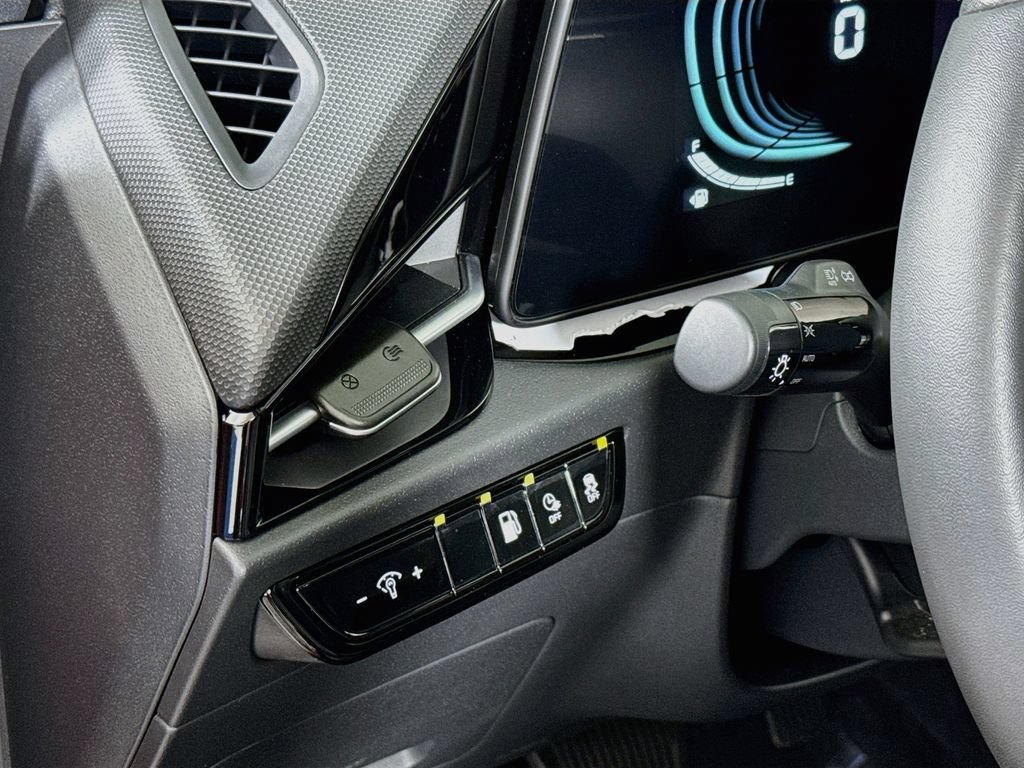 Used 2025 Kia Niro EX w/ EX Cold Weather Package FWD image 10