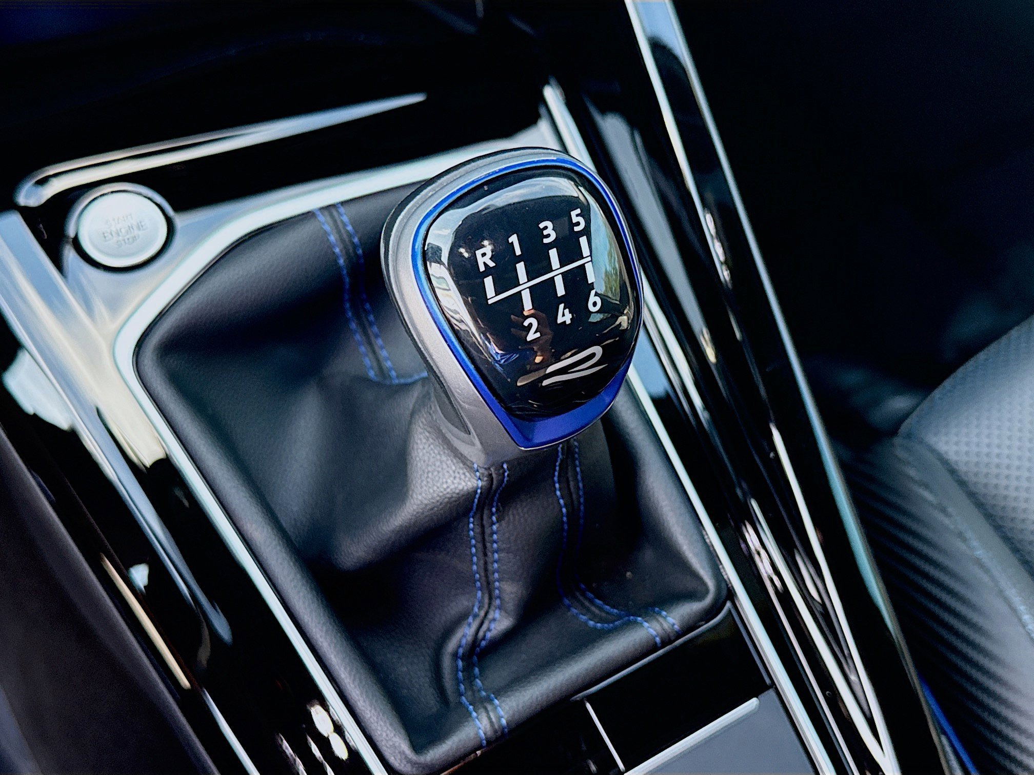 Certified 2023 Volkswagen Golf R image 16