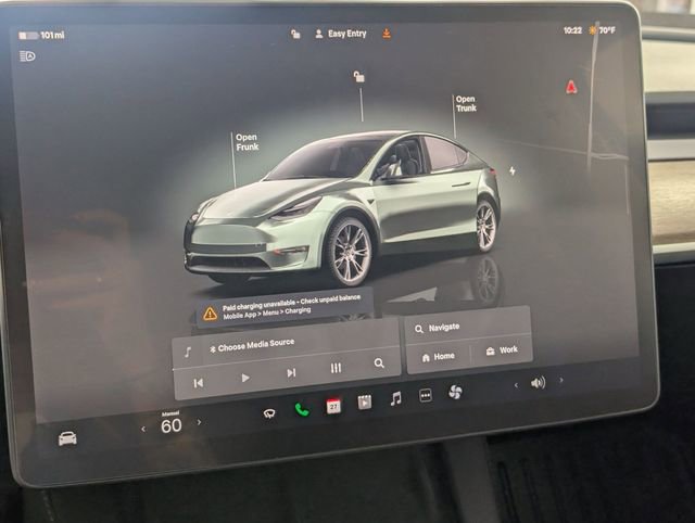 Used 2022 Tesla Model Y Long Range image 16