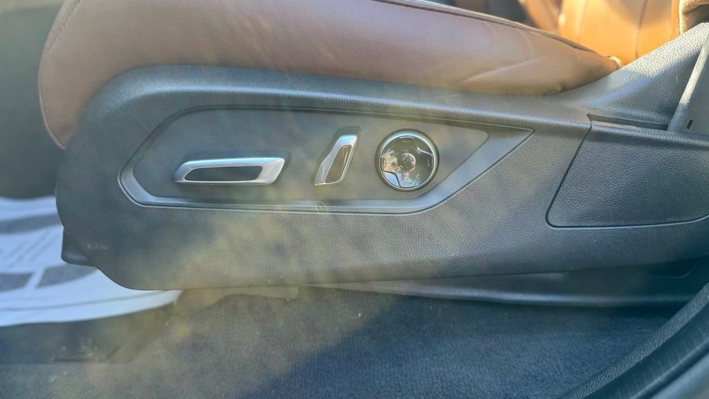 Used 2023 Acura MDX SH-AWD w/ Technology Package image 16