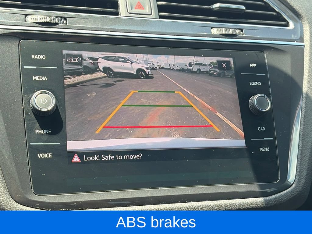 Used 2022 Volkswagen Tiguan SE R-Line AWD/4WD image 23