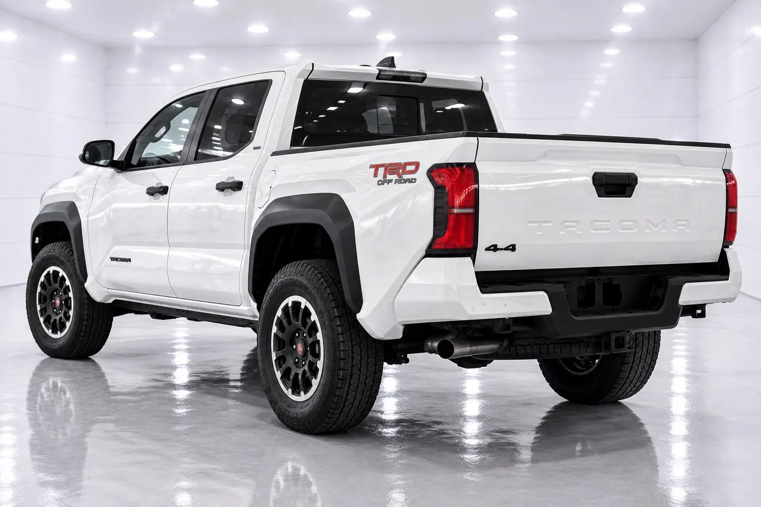 Used 2024 Toyota Tacoma TRD Off-Road AWD/4WD image 3