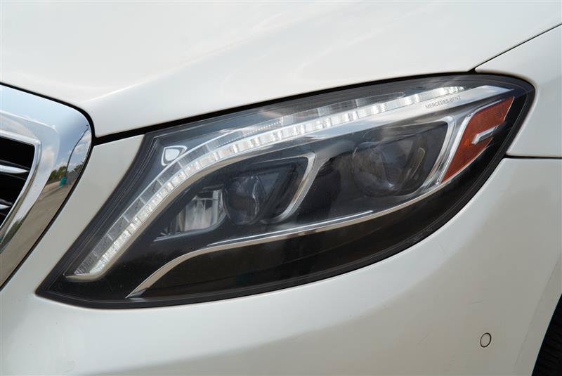 Used 2015 Mercedes-Benz S 550 4MATIC Sedan image 25