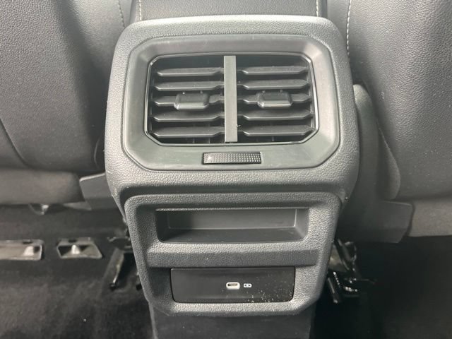 Used 2023 Volkswagen Taos SE AWD/4WD image 15