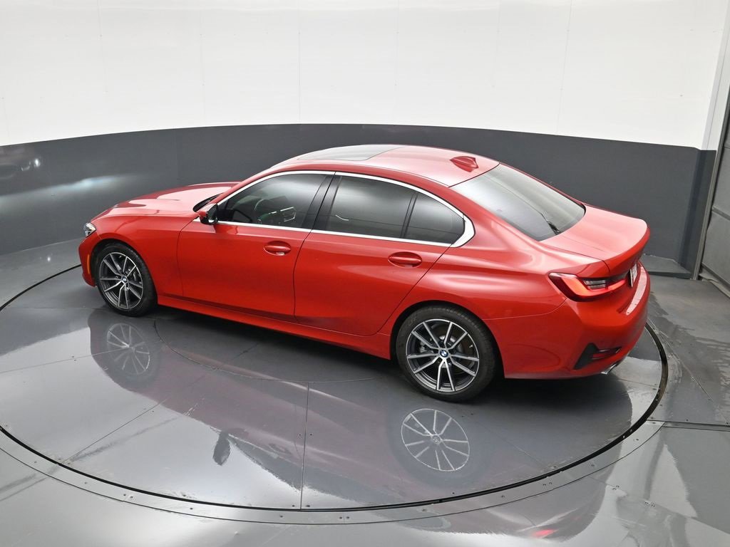 Used 2022 BMW 330i Sedan w/ Premium Package image 30