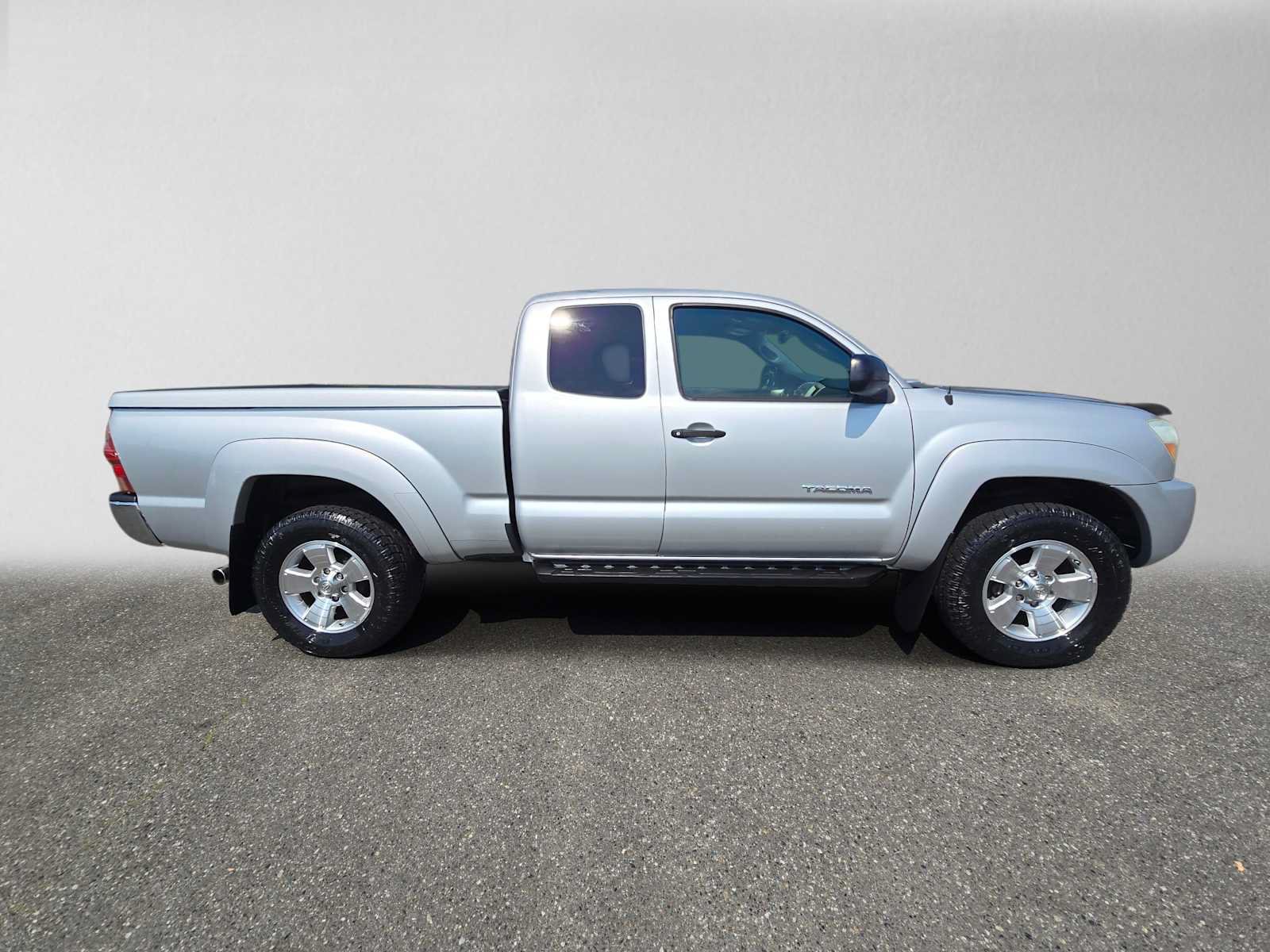 Used 2008 Toyota Tacoma 4x4 Access Cab V6 image 2
