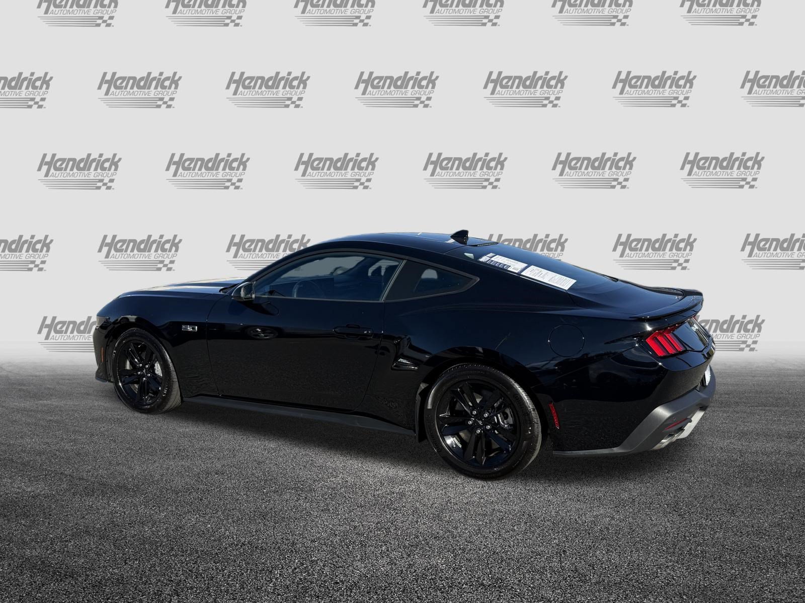 Used 2025 Ford Mustang GT RWD image 11