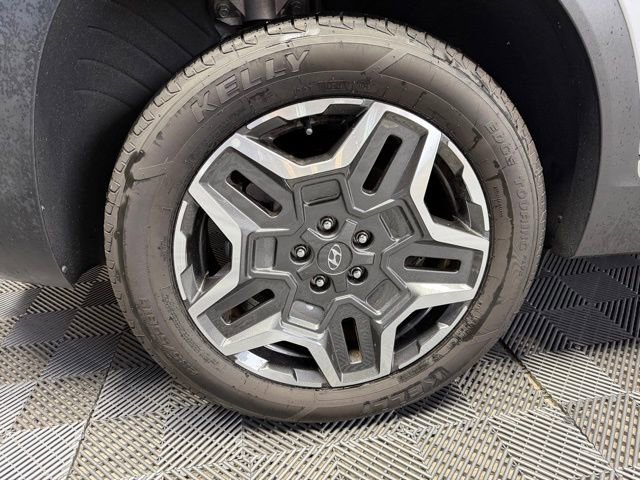Used 2023 Hyundai Santa Fe SEL Premium image 33