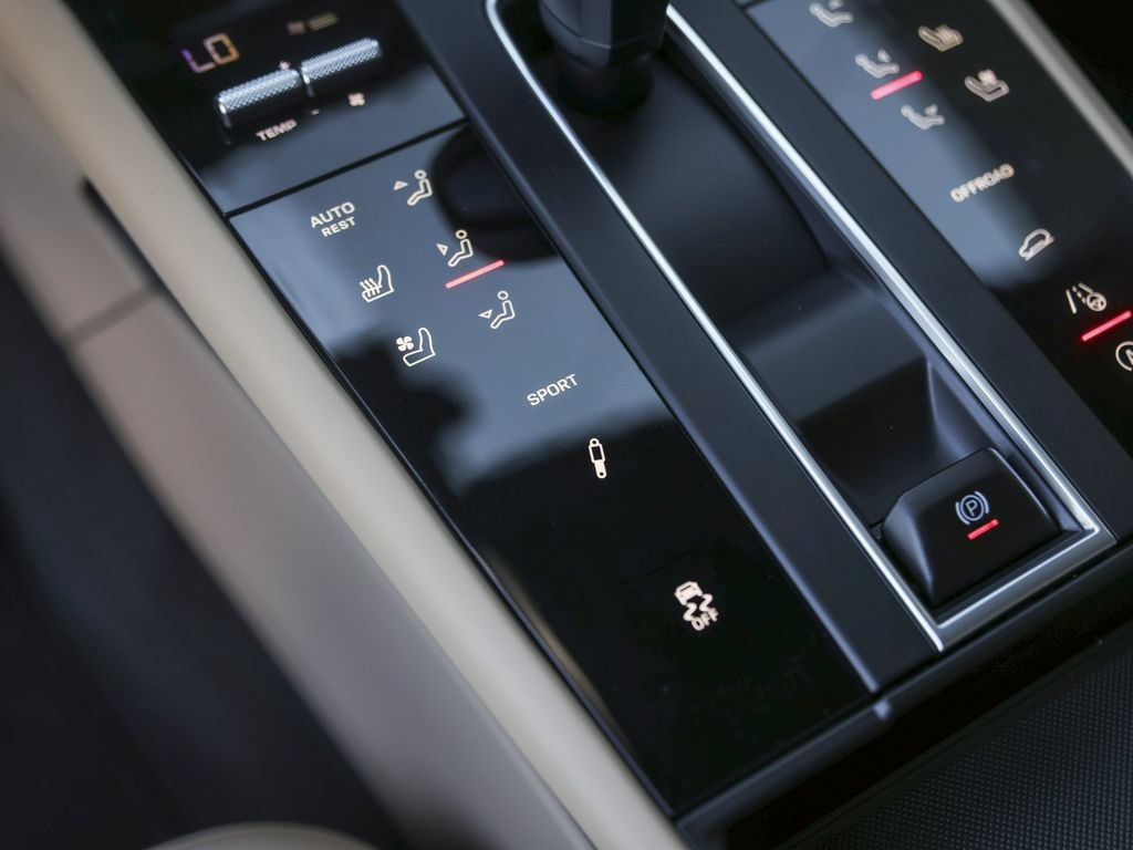 New 2026 Porsche Macan S AWD/4WD image 29