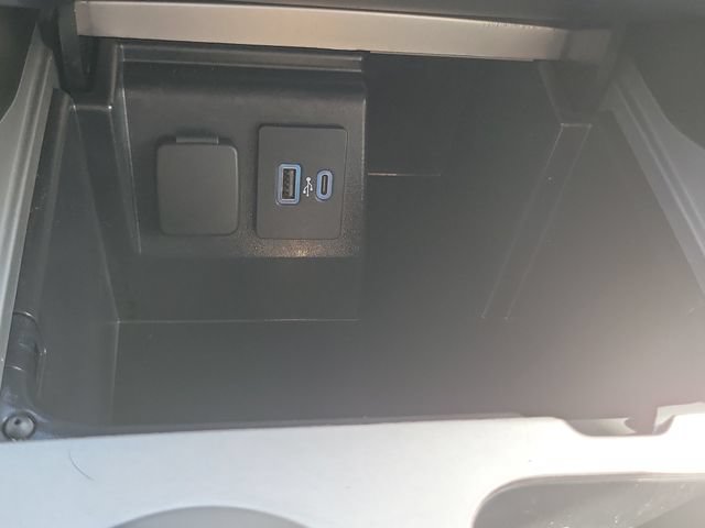 Certified 2022 Ford Explorer XLT RWD image 7