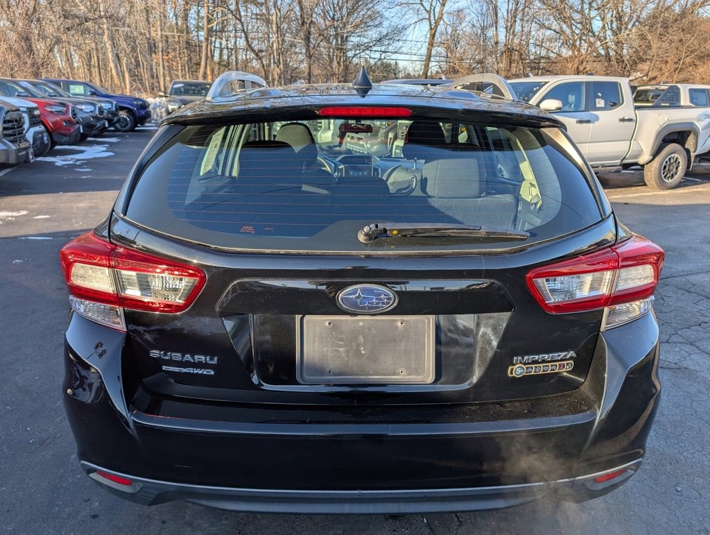 Used 2019 Subaru Impreza 2.0i Premium image 6