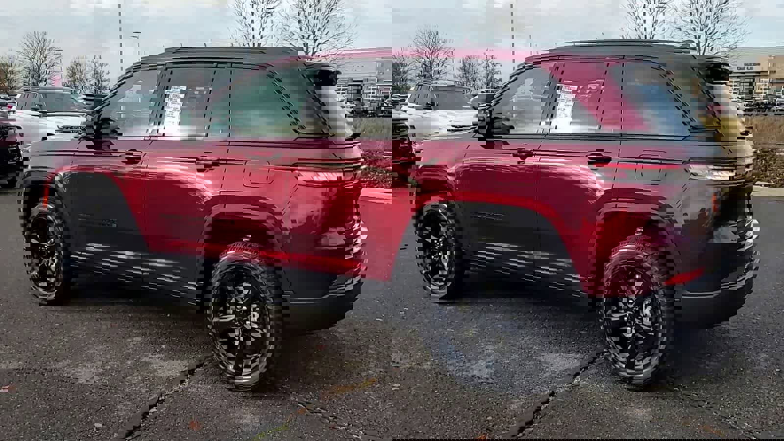 New 2025 Jeep Grand Cherokee Altitude image 6