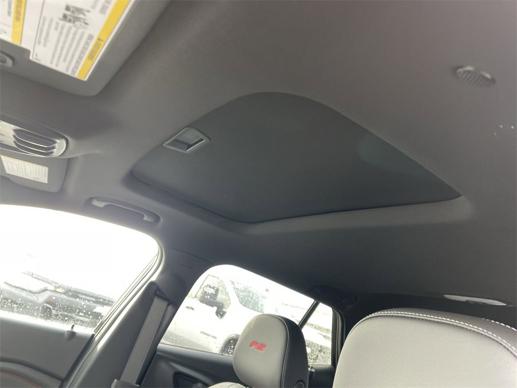 New 2026 Chevrolet Trax RS w/ Sunroof Package image 21