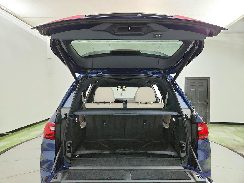 Used 2022 BMW ALPINA XB7 AWD/4WD image 50