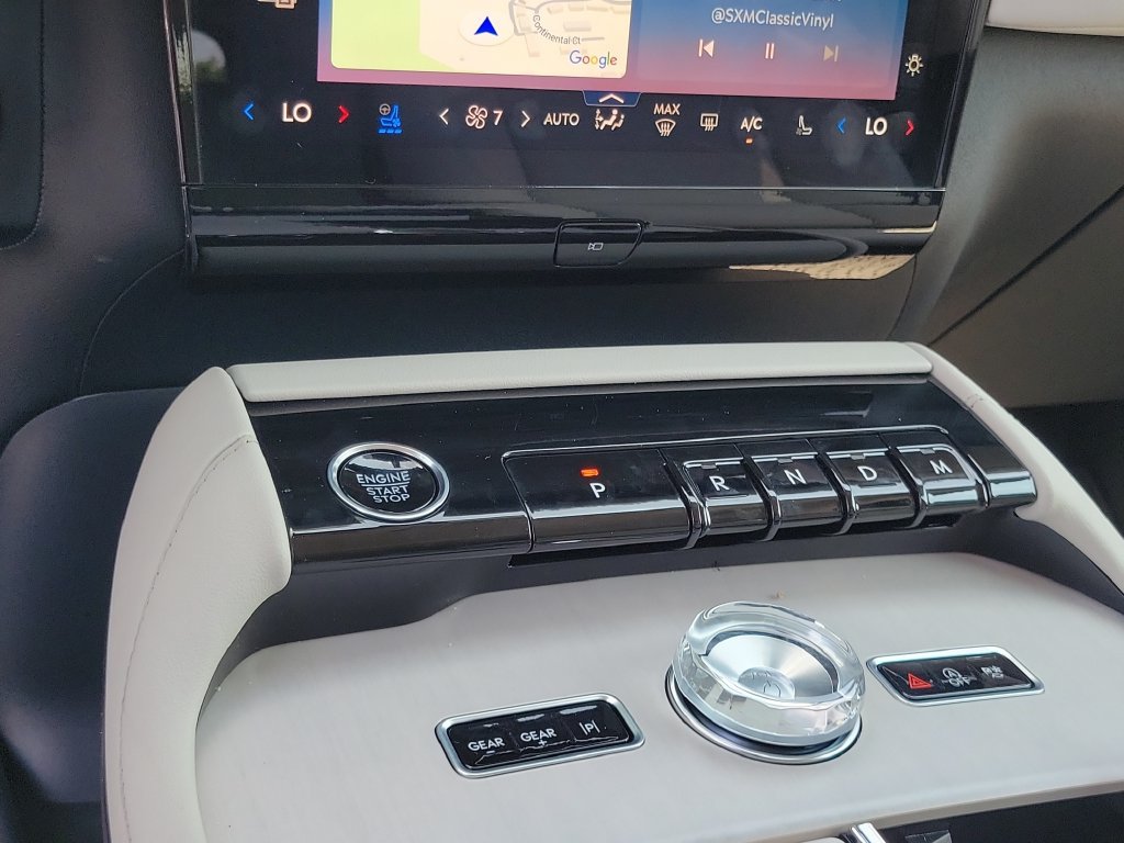 New 2026 Lincoln Navigator Premiere AWD/4WD image 28