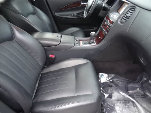 Used 2017 INFINITI QX50 AWD w/ Premium Package image 14