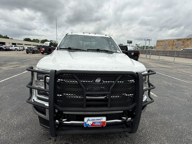 Used 2022 Ford F350 King Ranch w/ King Ranch Ultimate Package AWD/4WD image 2