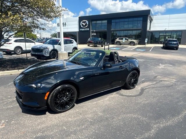 Certified 2024 MAZDA MX-5 Miata Club RWD image 20
