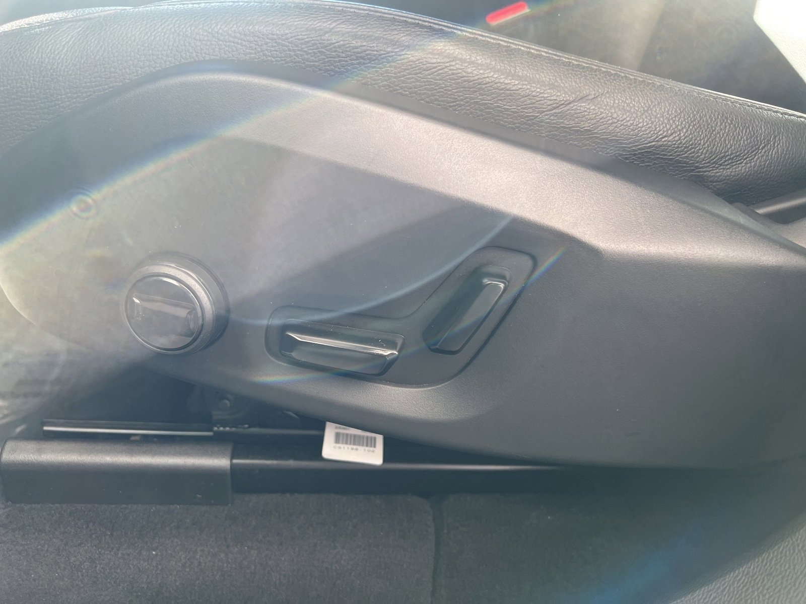 Used 2024 Volvo XC60 B5 Core image 24