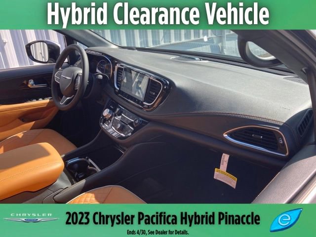 New 2023 Chrysler Pacifica Pinnacle FWD image 23