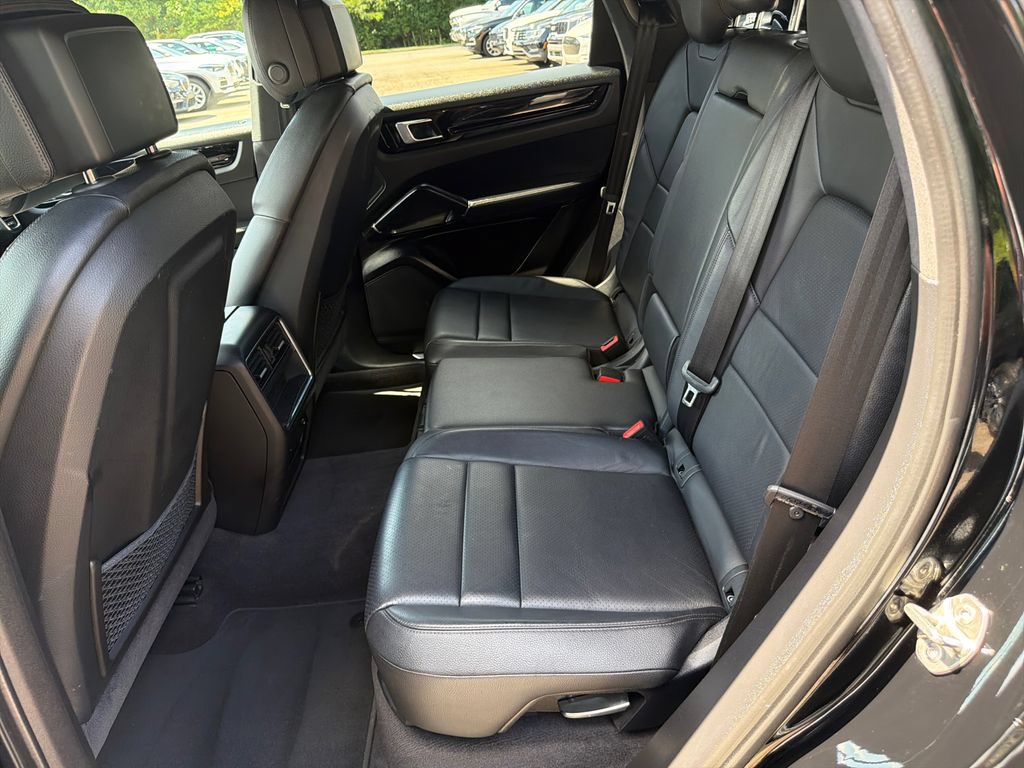 Used 2020 Porsche Cayenne AWD/4WD image 20