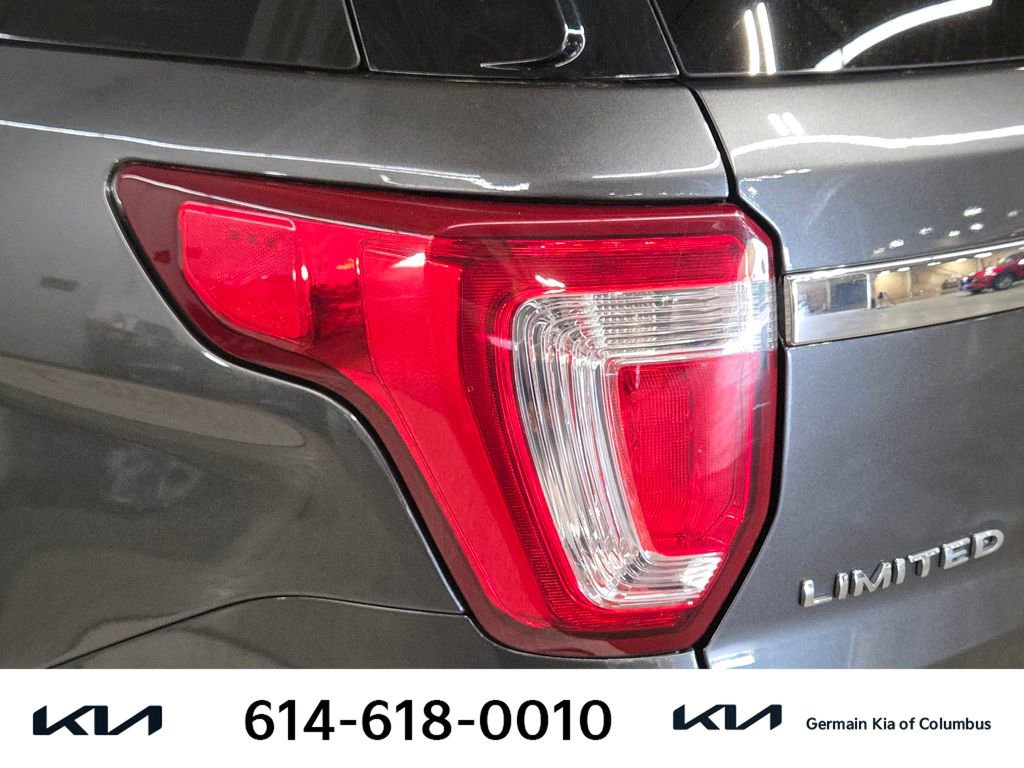 Used 2017 Ford Explorer Limited w/ Equipment Group 301A FWD image 16