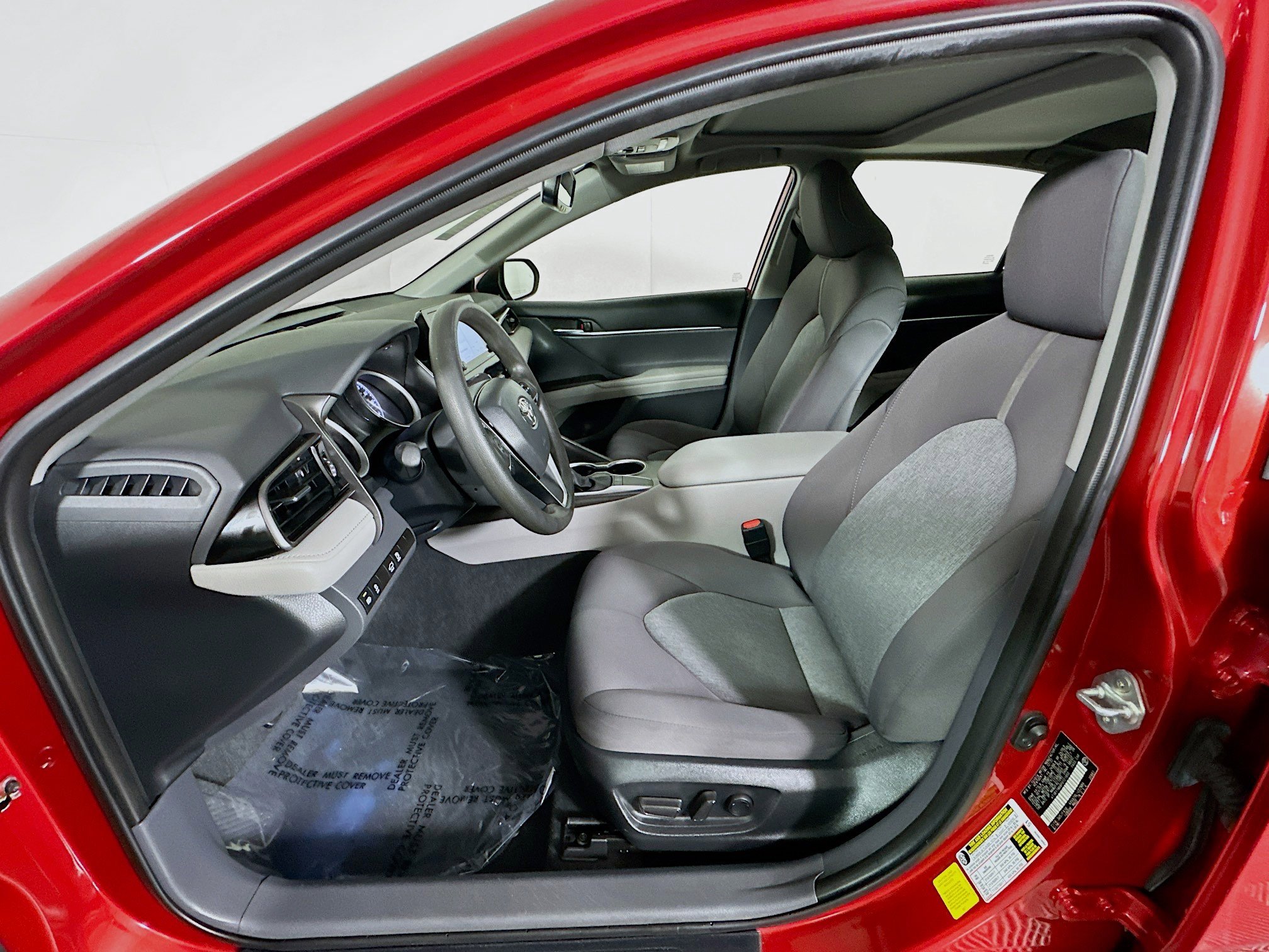 Used 2023 Toyota Camry LE w/ Convenience Package FWD image 12