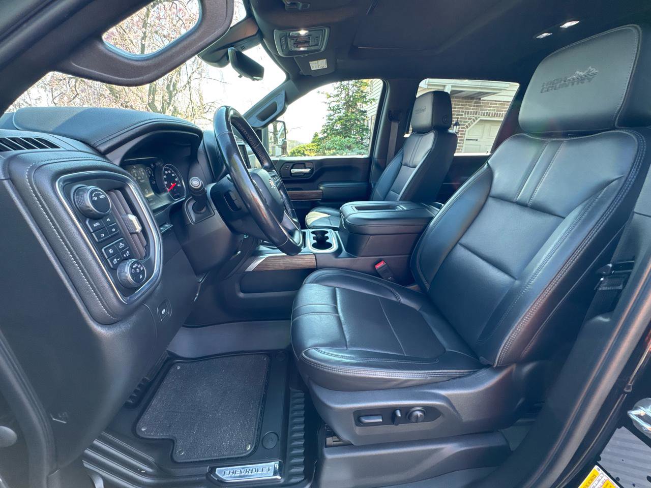 Used 2021 Chevrolet Silverado 2500 High Country w/ Technology Package AWD/4WD image 24