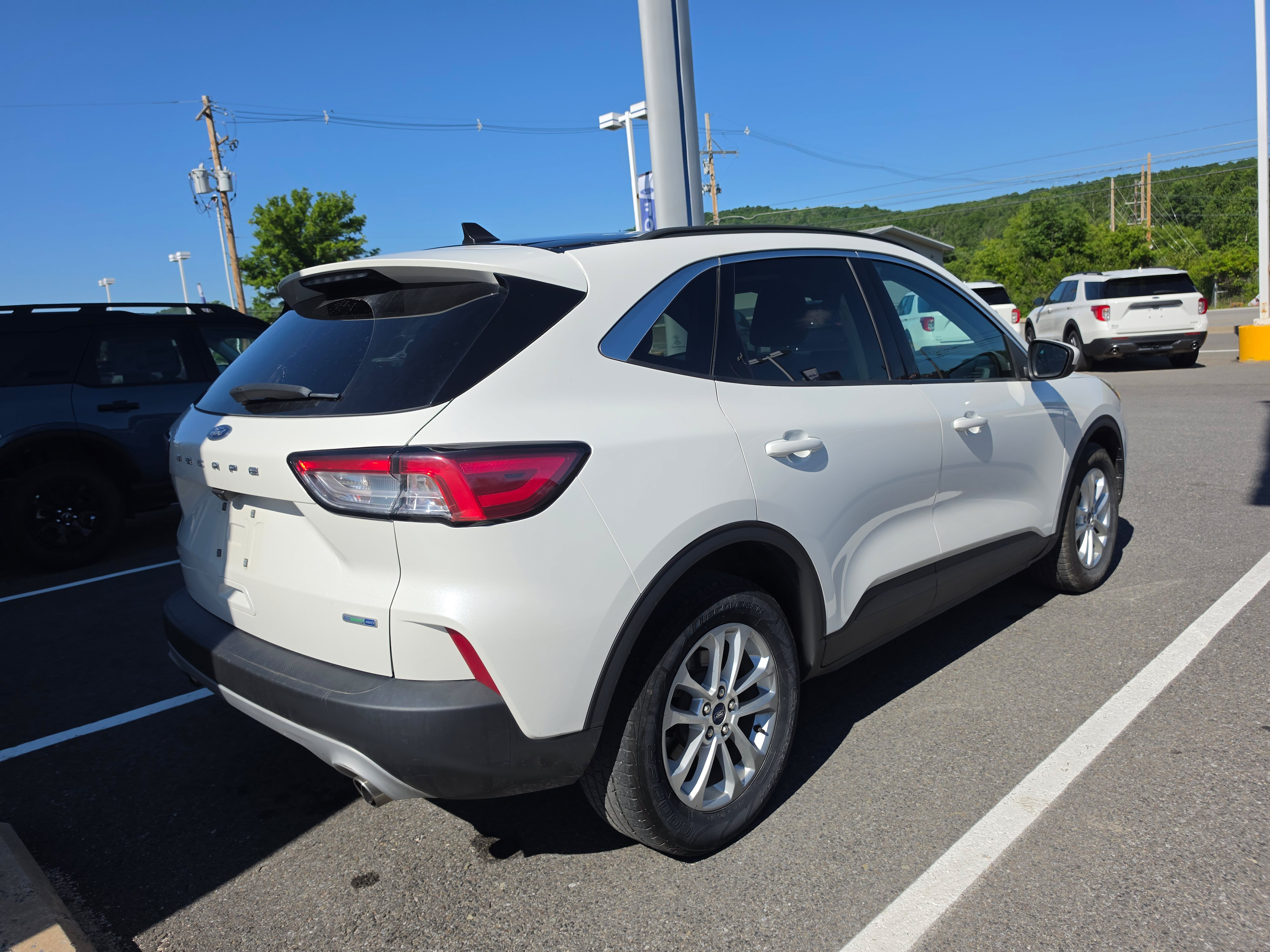 Used 2020 Ford Escape SE AWD/4WD video 3