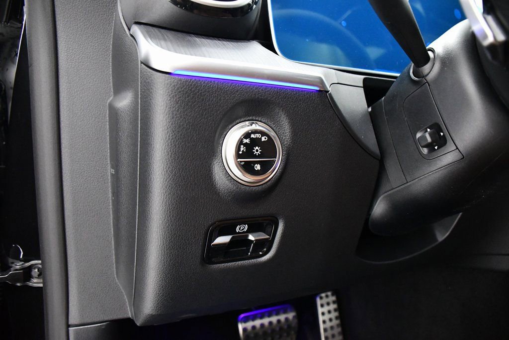 New 2026 Mercedes-Benz CLE 300 4MATIC Coupe image 9