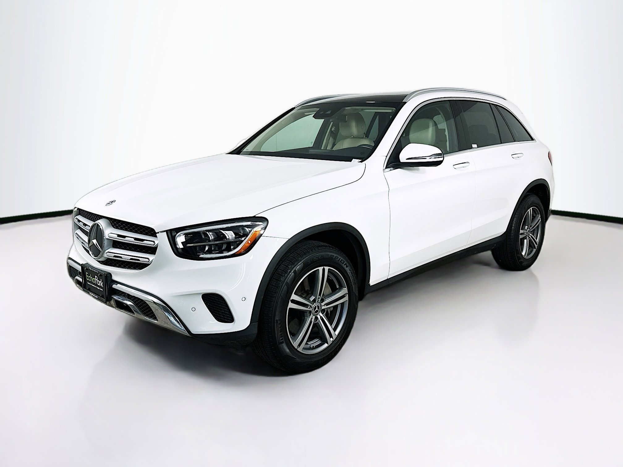 Used 2022 Mercedes-Benz GLC 300 4MATIC w/ Premium Package Lite image 3