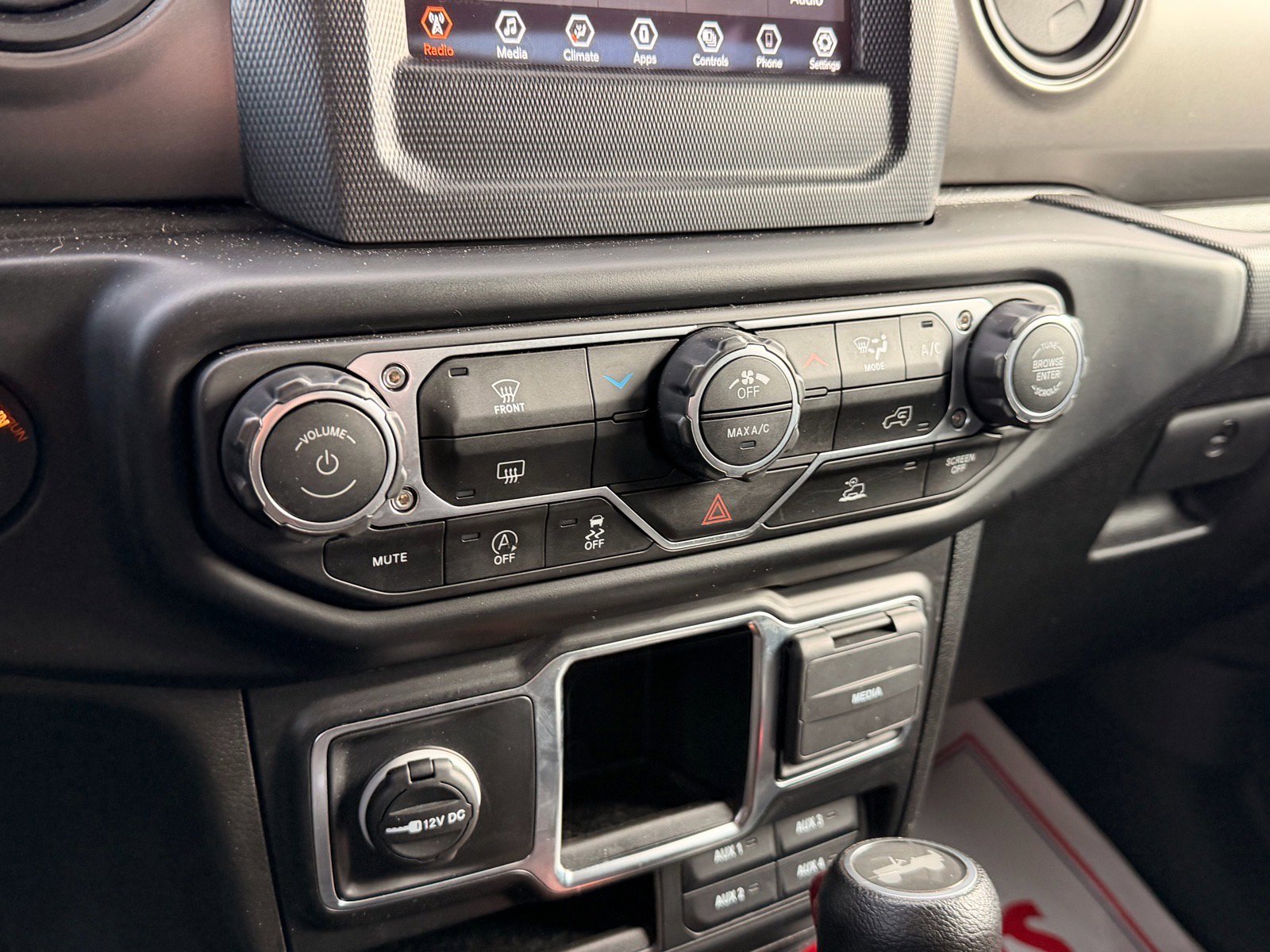 Used 2023 Jeep Wrangler Unlimited Sport image 20