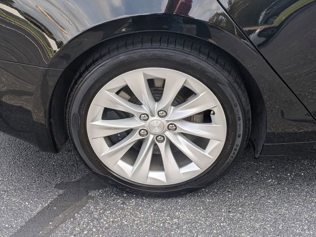 Used 2017 Tesla Model S 60 image 8