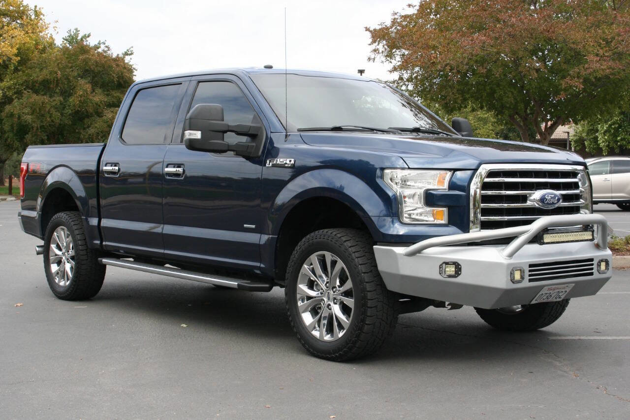 Used 2017 Ford F150 XLT w/ Equipment Group 302A Luxury image 2