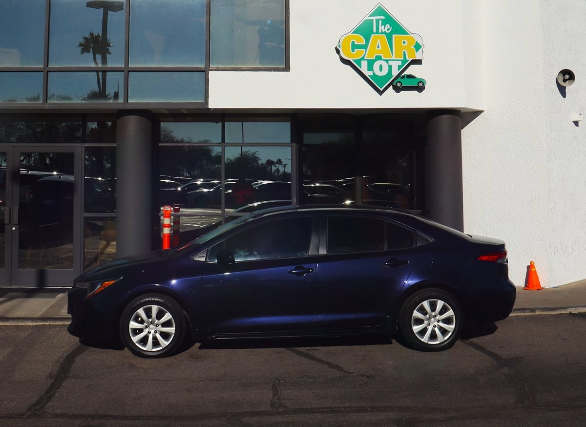 Used 2022 Toyota Corolla LE FWD image 8