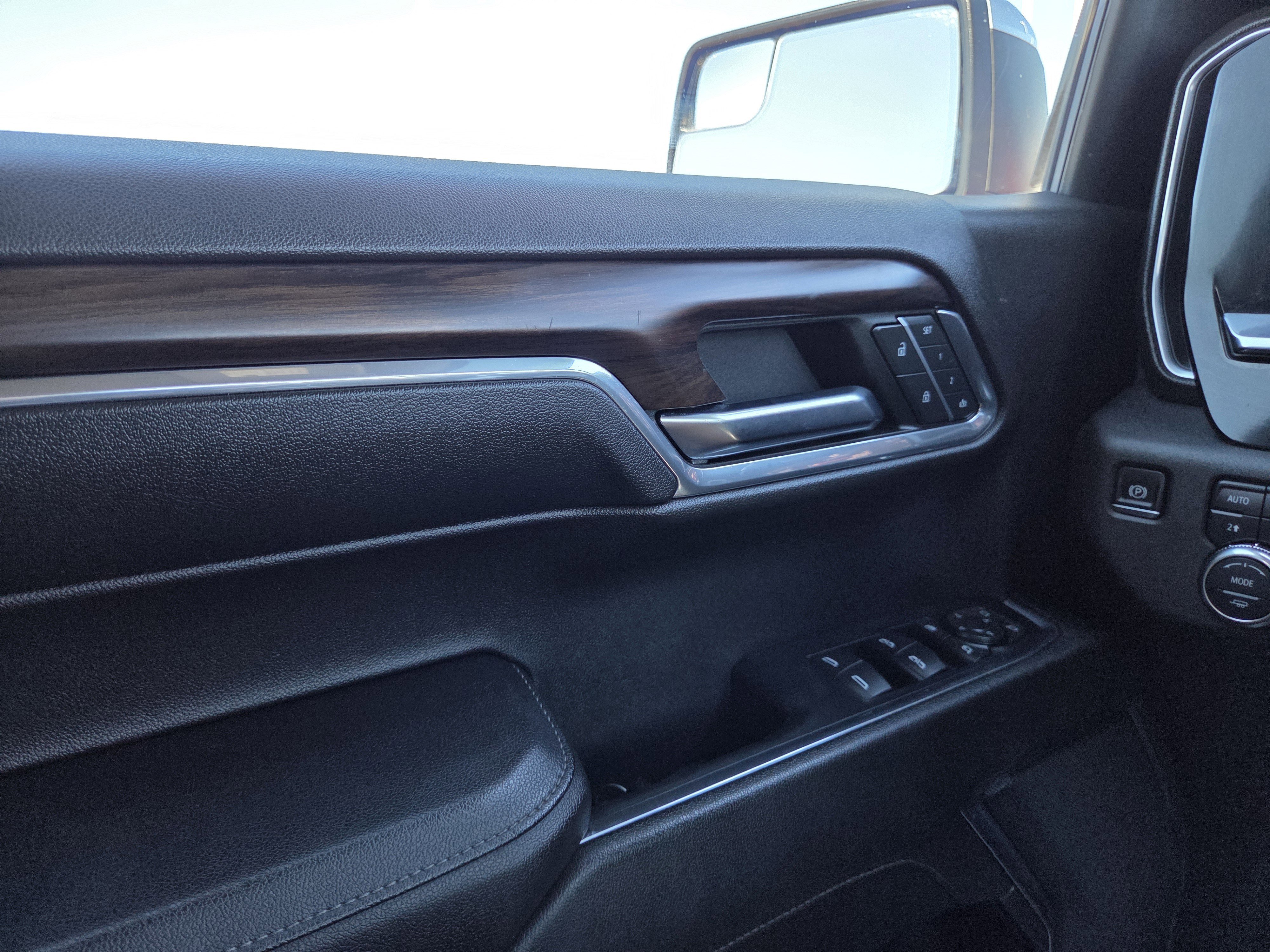 Used 2024 GMC Sierra 1500 SLT w/ X31 Off-Road Package image 42