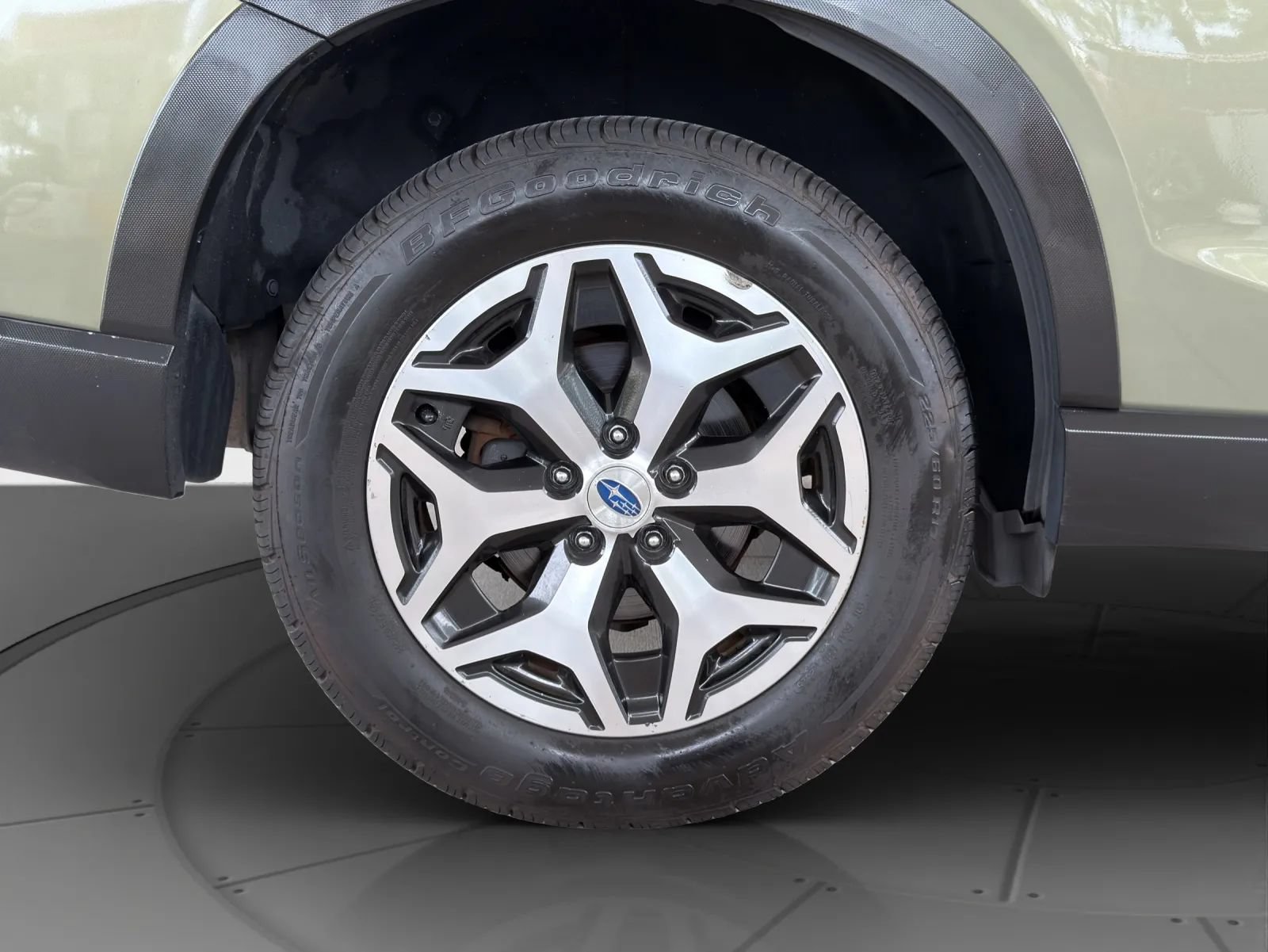 Used 2020 Subaru Forester Premium AWD/4WD image 23