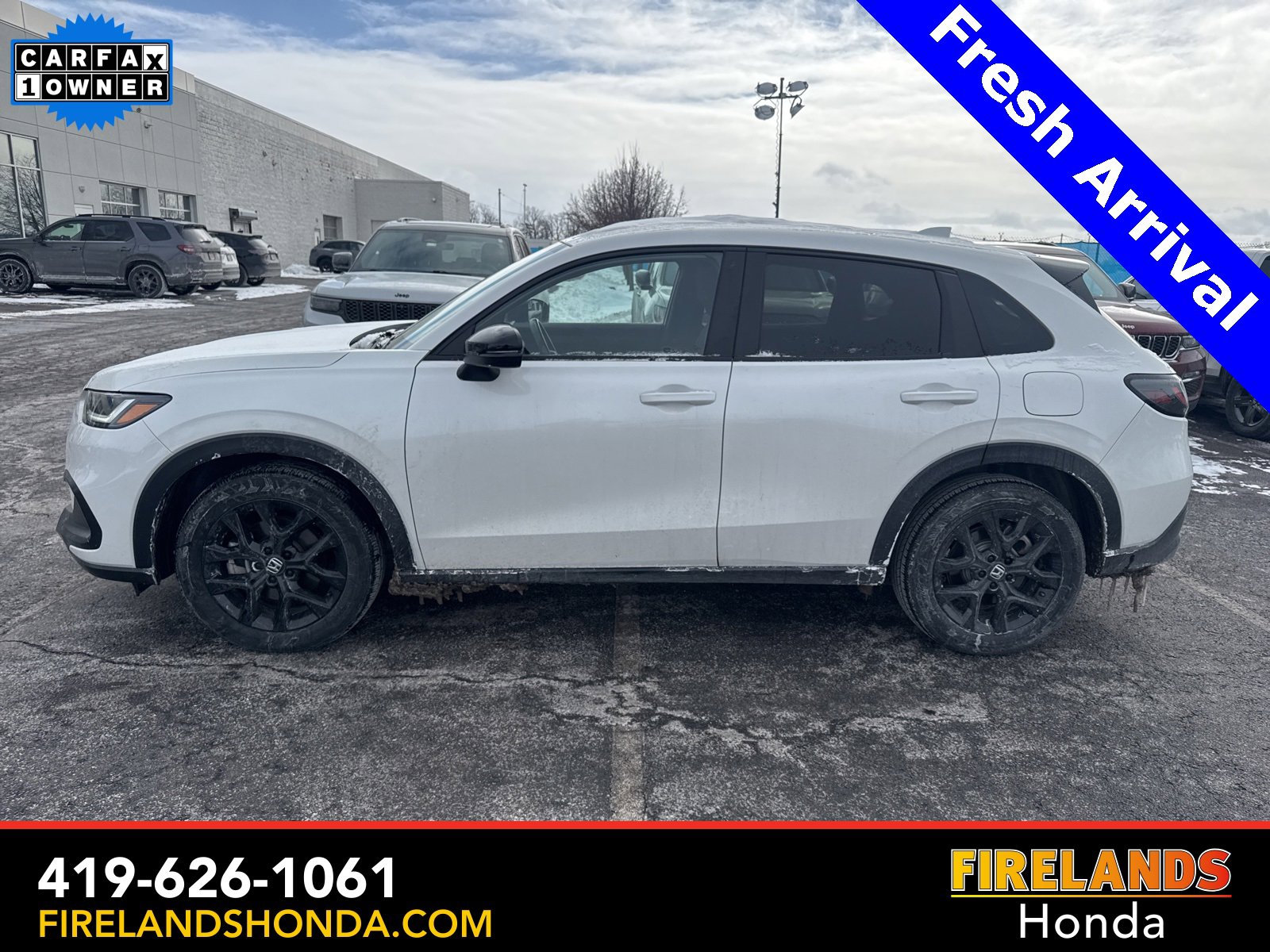 Used 2025 Honda HR-V Sport image 1