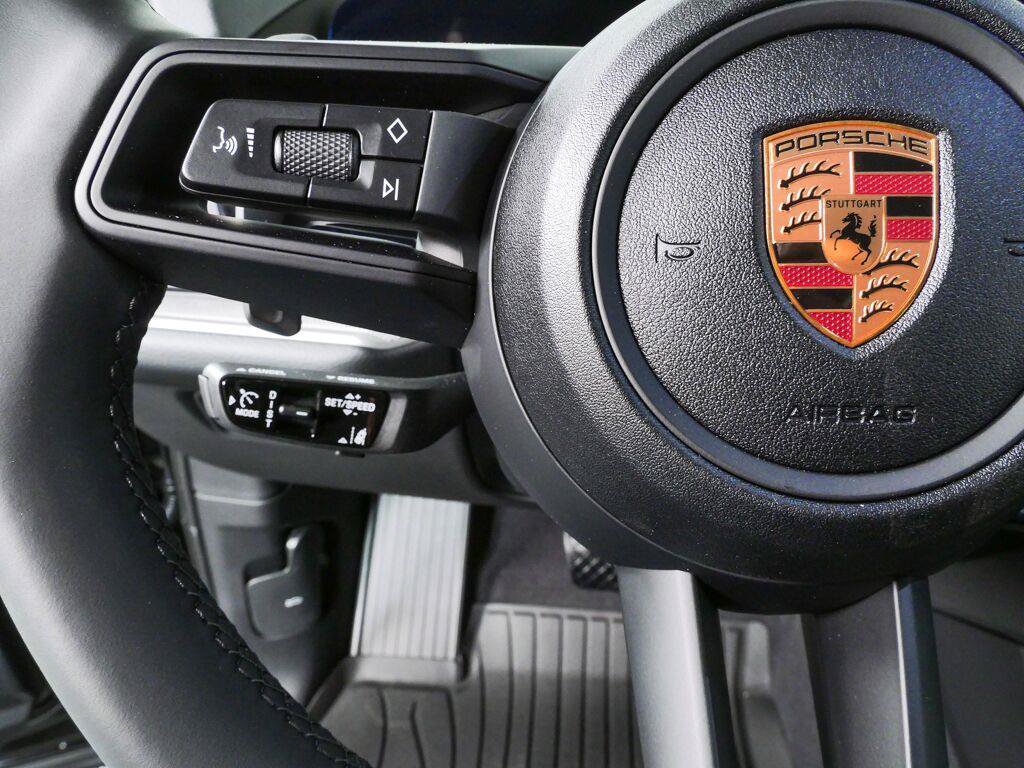 New 2026 Porsche Cayenne AWD/4WD image 10