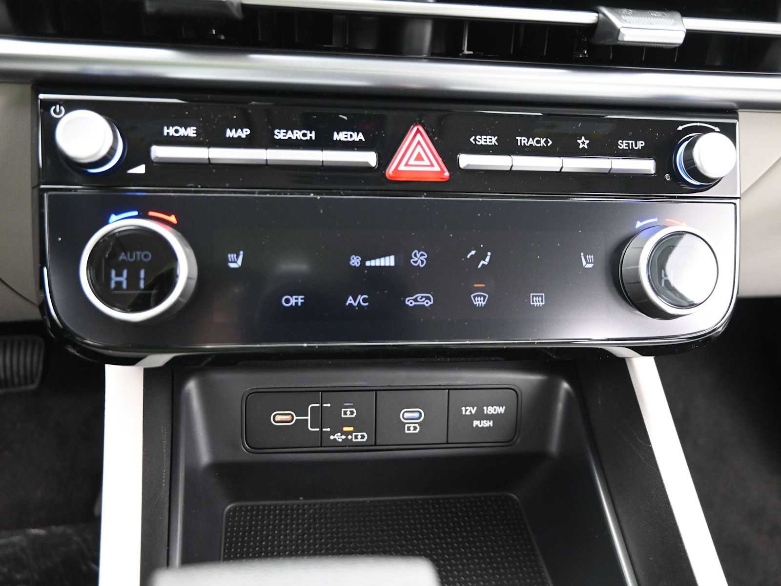 New 2026 Hyundai Tucson SEL image 18