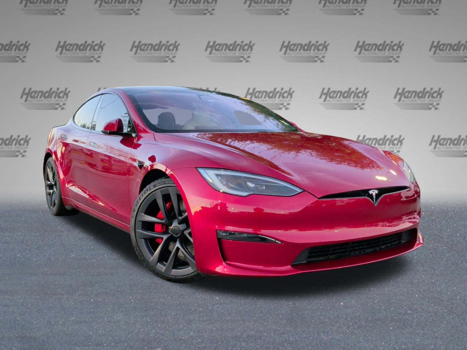 Used 2023 Tesla Model S Plaid image 2