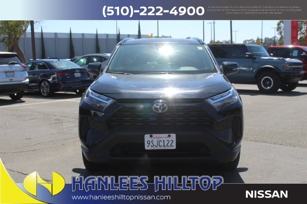 Used 2025 Toyota RAV4 XLE FWD image 4